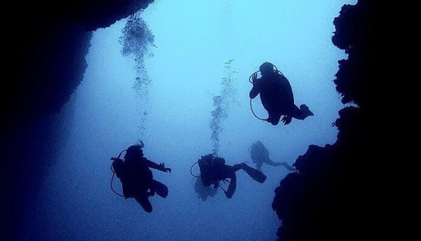 PADI CMAS-duikactiviteit voor ervaren duikers in Fethiye, Turkije