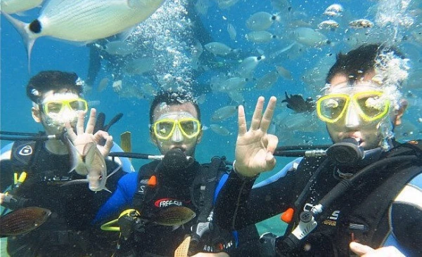 PADI SCUBA DUIKERCURSUS IN FETHIYE TURKIJE