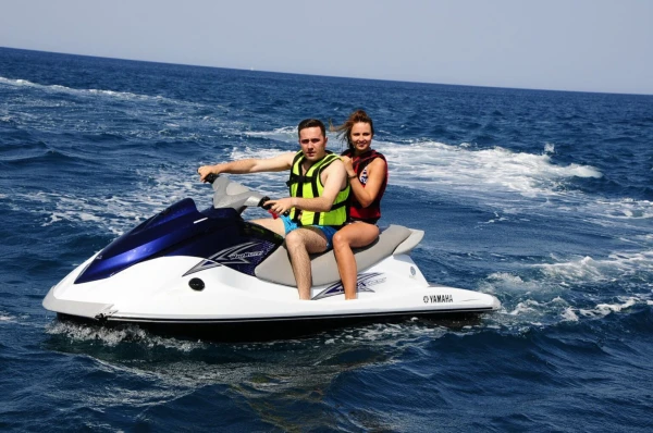 Watersportactiviteit: Jetski huren in Antalya, Kemer, Turkije