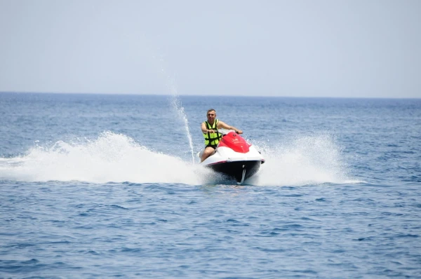 Watersportactiviteit: Jetski huren in Antalya, Kemer, Turkije