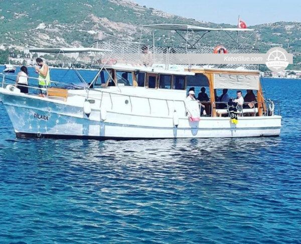 Kalastusvuokraus Moottorivene Erikoisjahtien vuokraus İzmirissä, Turkissa