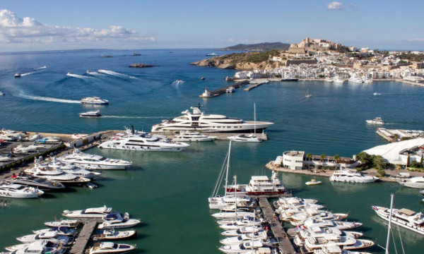Vela d'avventura a Ibiza, Spagna