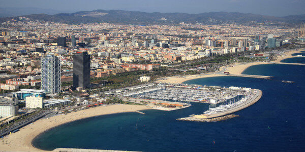 Tour di 4 ore in crociera indimenticabile a Barcellona, ​​Spagna.