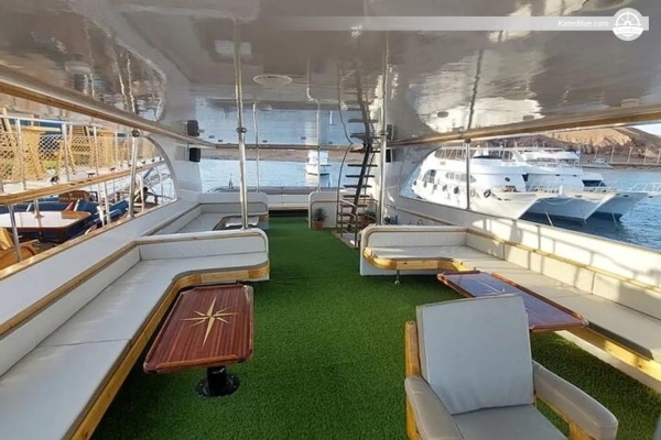 Sailing Tour Experience 25 Pax Luxury Yacht in Sharm El Sheikh, Egypt