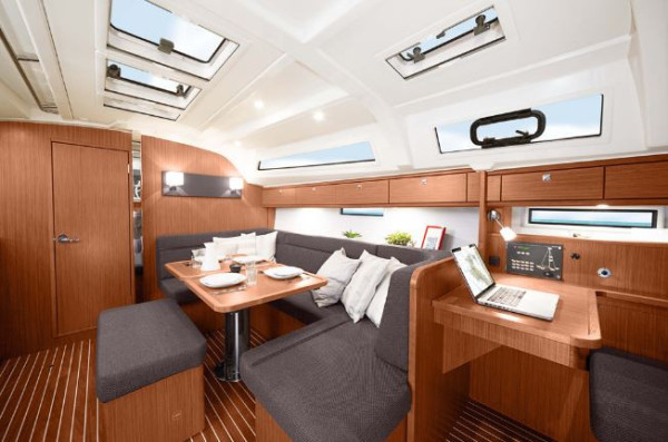 Vela con Bavaria 41 (SR V)