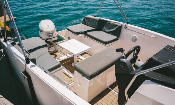 Enjoyable 2 hours Sails with an incredible Motor boat in Málaga, Spain