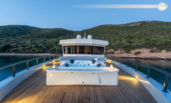 Luxury Crewed Weekly 6-Cabin Motor yacht Charter Yalikavak, Turkey