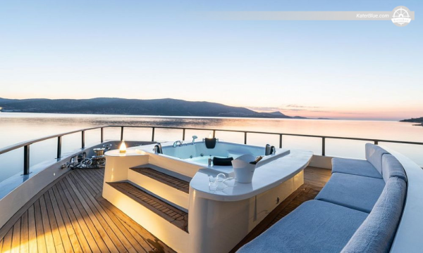 Luxury Crewed Weekly 6-Cabin Motor yacht Charter Yalikavak, Turkey