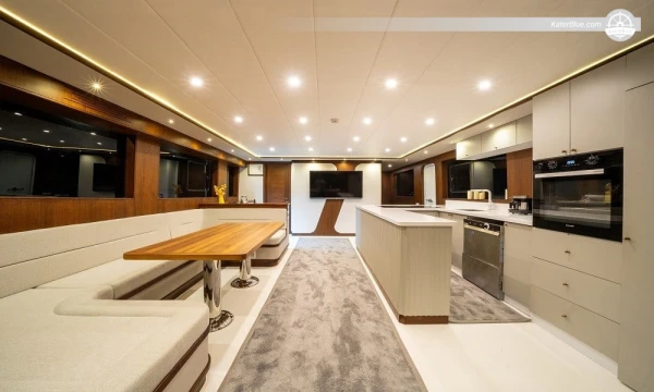 Luxe trawler met 4 hutten, 9 personen, wekelijks te huur in Yalikavak, Turkije