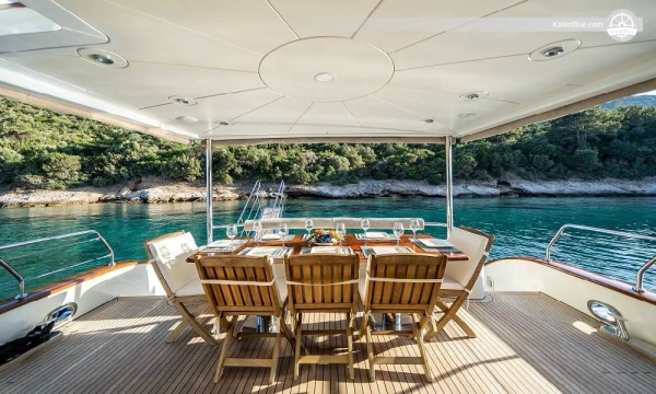 Elegante luxe trawler van 20 meter: wekelijkse charter in Yalikavak, Turkije
