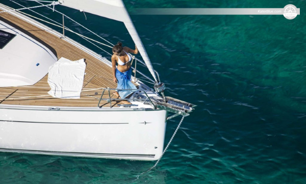 Týdenní pronájem 9místné lodi Bavaria Cruiser 46 Lefkada, Řecko