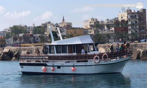 استئجار قارب بمحرك MH-1 في صور، لبنان