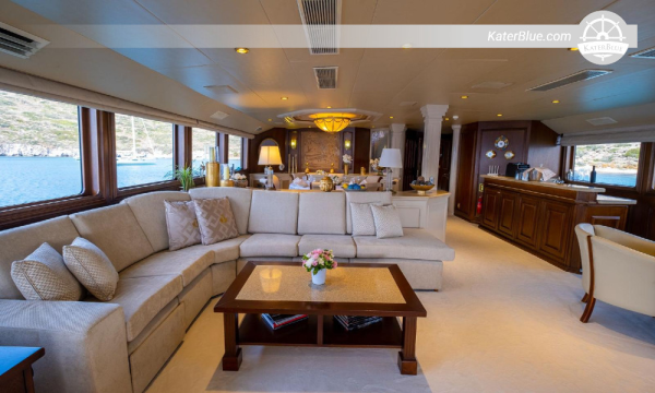 Deluxe yacht 4 luxury cabins weekly cruise Yalikavak Turkey