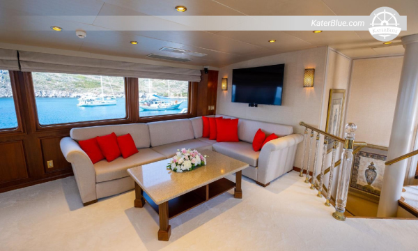Deluxe yacht 4 luxury cabins weekly cruise Yalikavak Turkey