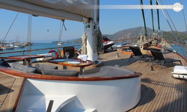 Weekly gulet sailing cruise for 12-pax Yalikavak Turkey