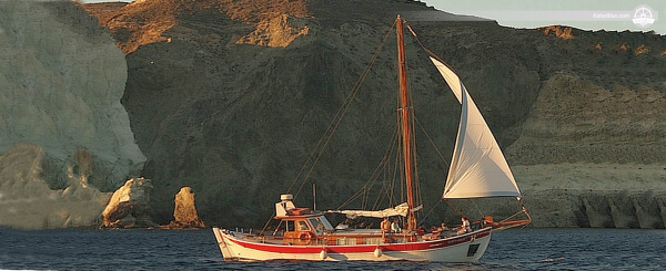 Full Day Culture Cruise Santorini, Greece