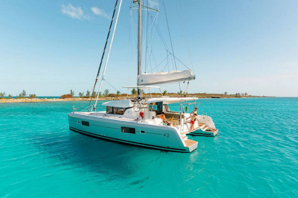 Lagoon catamaran weekly bareboat charter in Alimos, Greece
