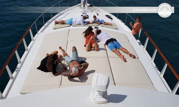 All inclusive yacht charter Isla-Espiritu-Santo Mexico