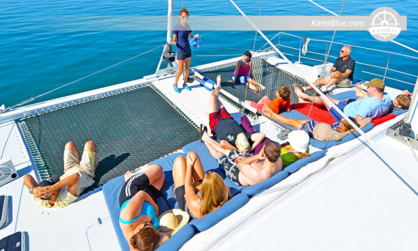 All inclusive catamaran charter Isla-Espiritu-Santo Mexico