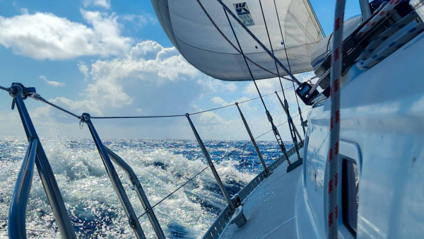 Overnight private charter from Miami to Key Largo aboard Beneteau Oceanis 400