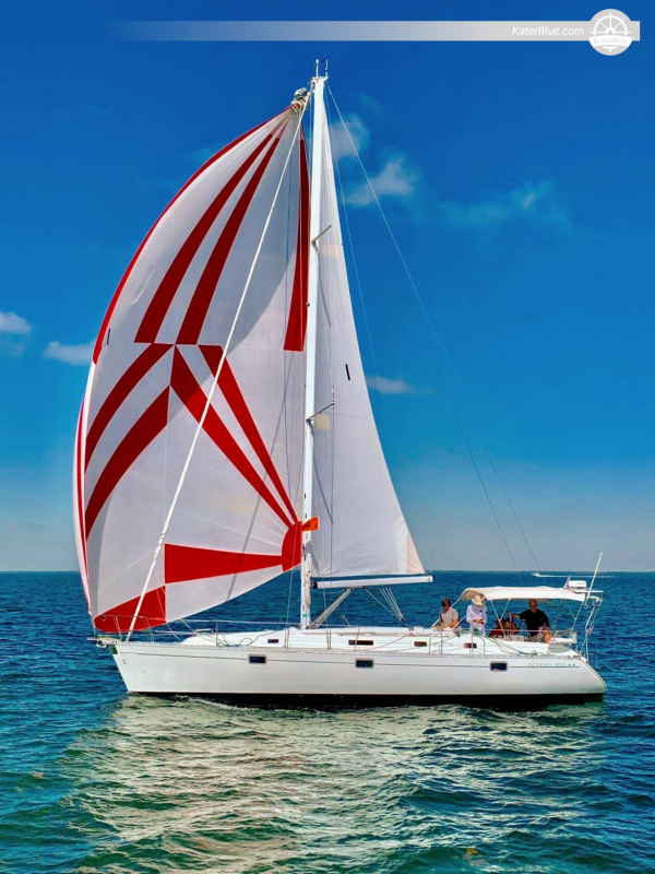 Overnight private charter from Miami to Key Largo aboard Beneteau Oceanis 400